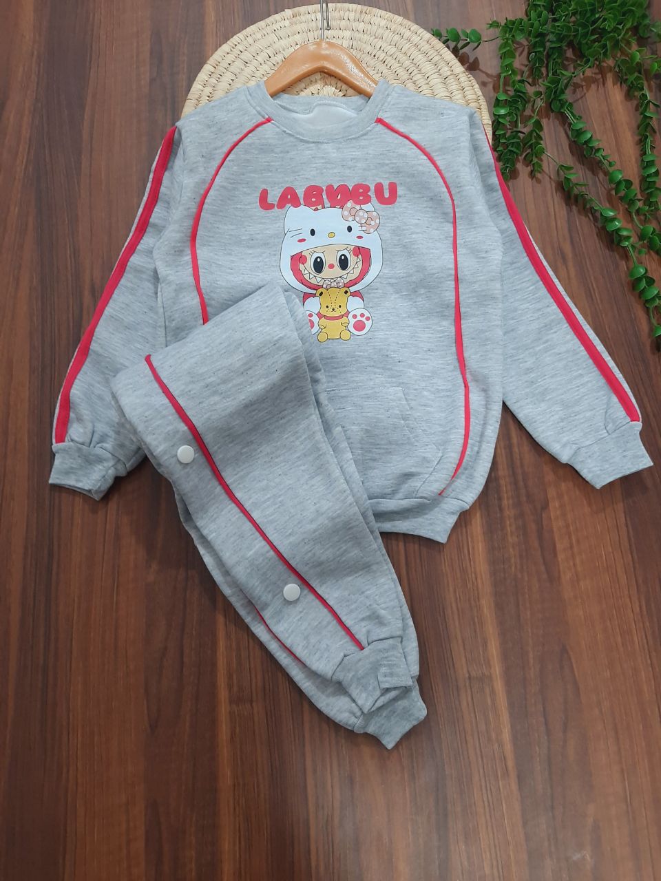 بلوزشلواردخترانه داخل کرکی لَبوبو